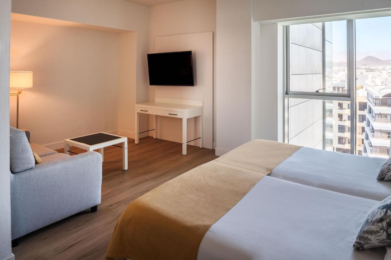 Arrecife Gran Hotel & Spa Ngoại thất bức ảnh A room at the hotel