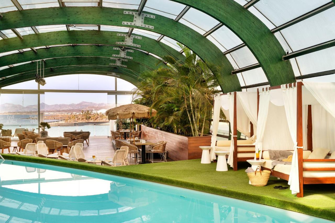 Arrecife Gran Hotel & Spa Ngoại thất bức ảnh The pool at the St. Regis Hotel, Aqaba
