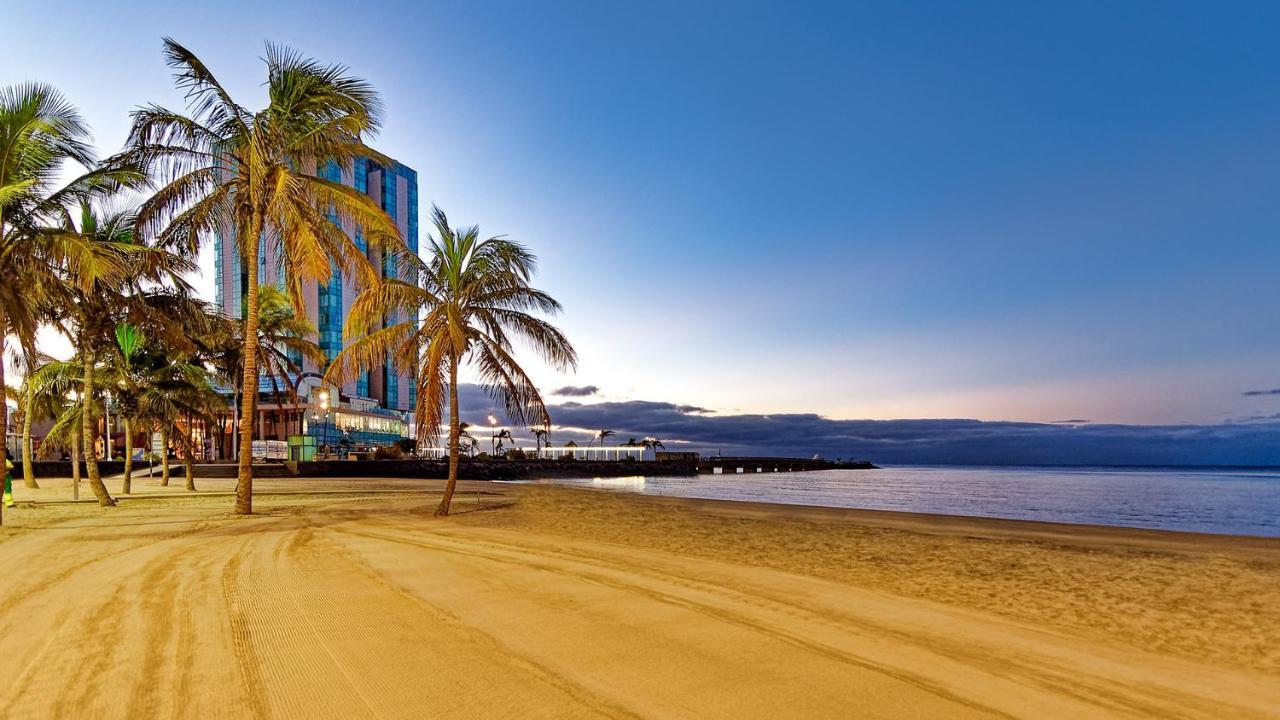 Arrecife Gran Hotel & Spa Ngoại thất bức ảnh The beach at the Sheraton Jumeirah Hotel